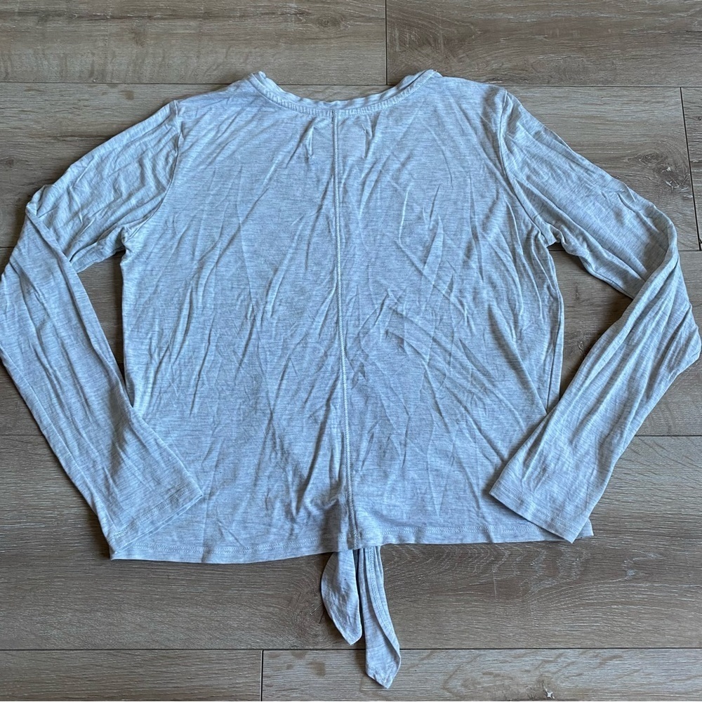 Jackson Rowe rosebud long sleeve teeshirt in stoned size small - Picture 2 of 5